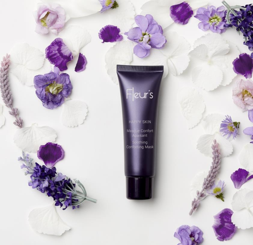 Soin Fleur's entouré de fleurs